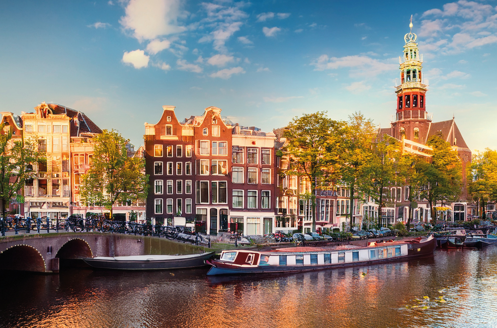 Cruise Blog, Waltzing Through the Waterways: Cruising Through the Netherlands & Belgium