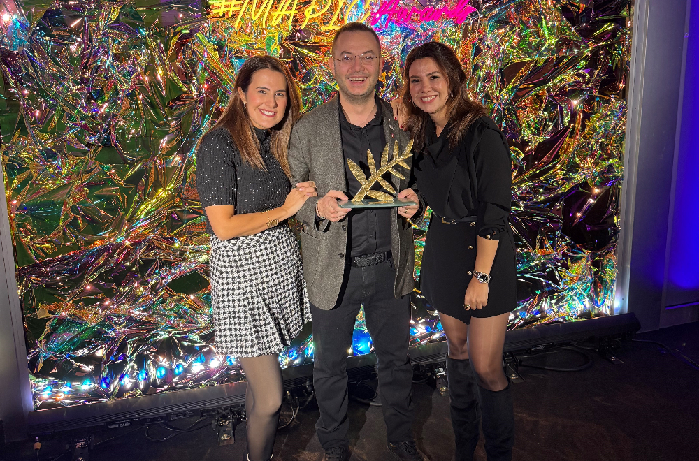 Cruise Blog, THE WORLD'S BEST ENTERTAINMENT BRAND AWARD WAS GIVEN TO THE TURK